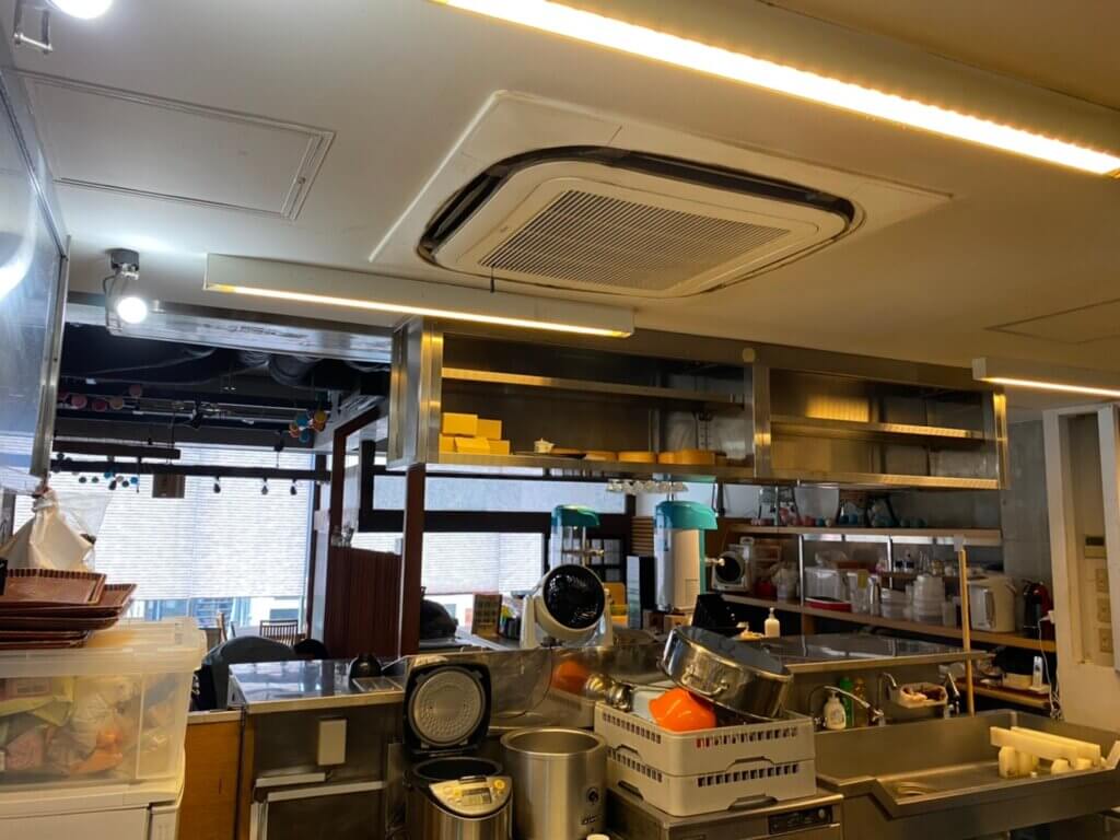 東京都世田谷区】ダイキン 天カセ4方向 の施工事例 | エアコン総本店