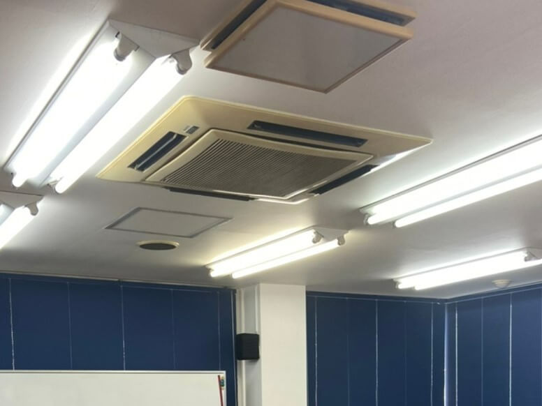 TOSHIBA ライト 業務用 新品 未使用 （かんたん無線調光シリーズ  