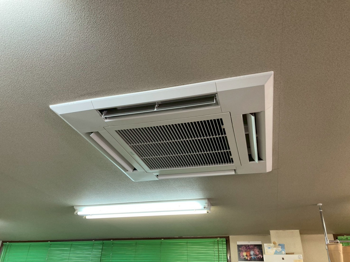東京都大田区】三菱電機 天カセ四方向の施行事例 | エアコン総本店
