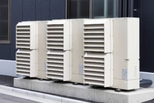 室外機の風向調整板のデメリットとは？取り付け前に知っておくべきポイント