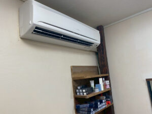 【神奈川県川崎市】ダイキン 業務用エアコン 壁掛形 SZRA80BYNT の施行事例